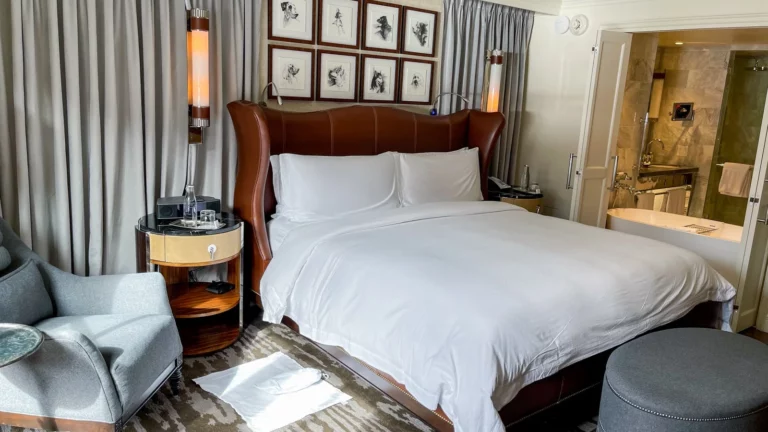 Platinum Bonvoy: Complete Guide to Elite Status Benefits and Real Travel Advantages